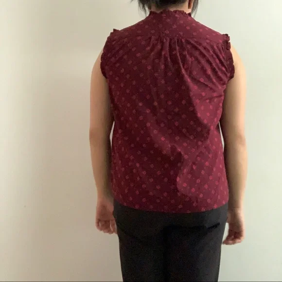 Tommy Hilfiger Sleeveless Geometric Design Blouse L - Picture 2 of 3